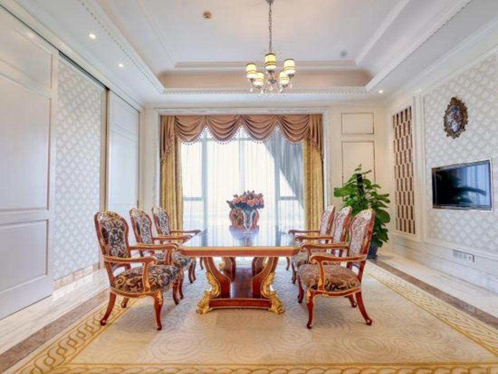 Eurasia Convention International Hotel Ухань Экстерьер фото