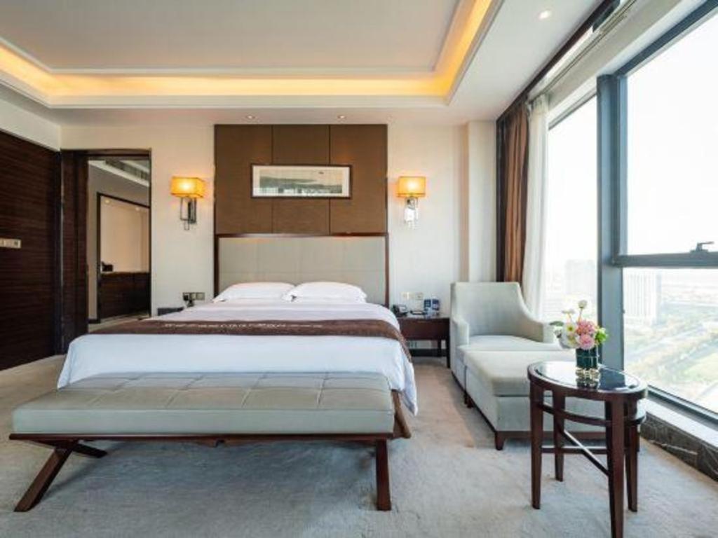 Eurasia Convention International Hotel Ухань Экстерьер фото