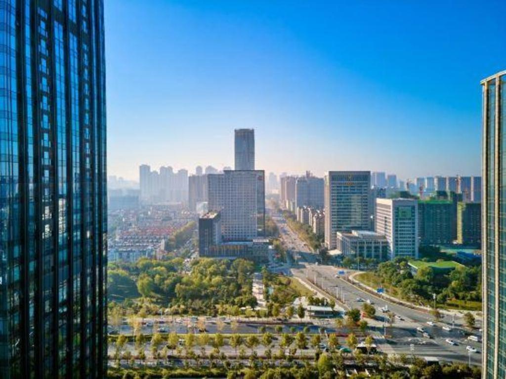 Eurasia Convention International Hotel Ухань Экстерьер фото